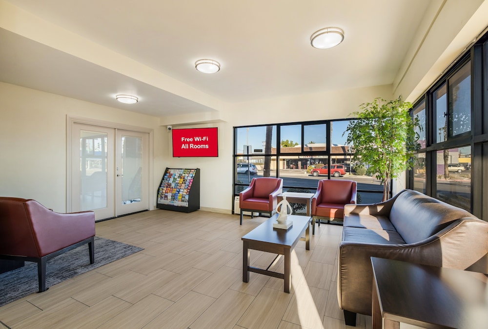 Days Inn by Wyndham Chula Vista/San Diego 43/57
