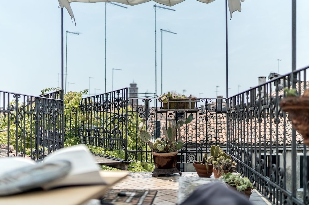 Three Terraces 7/40