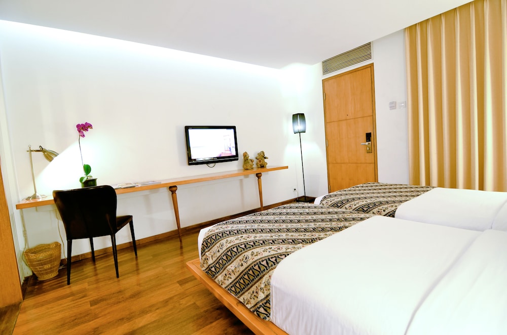 GUMILANG REGENCY HOTEL EX-GUMILANG SARI HOTEL(KT) 17/31
