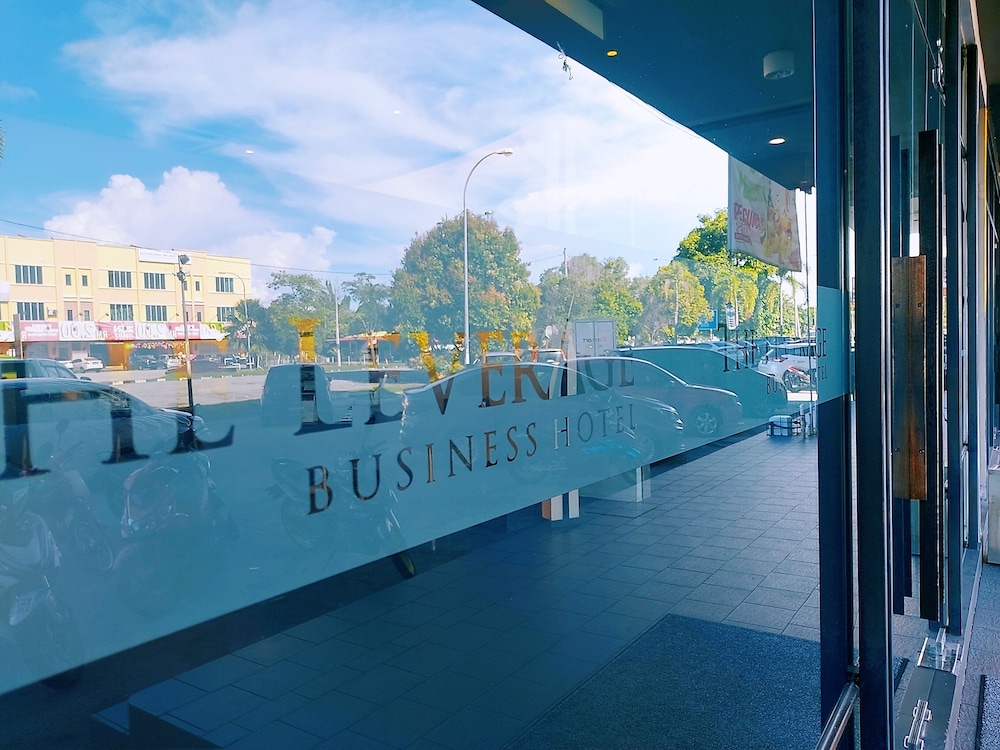 The Leverage Business Hotel Mergong 48/51