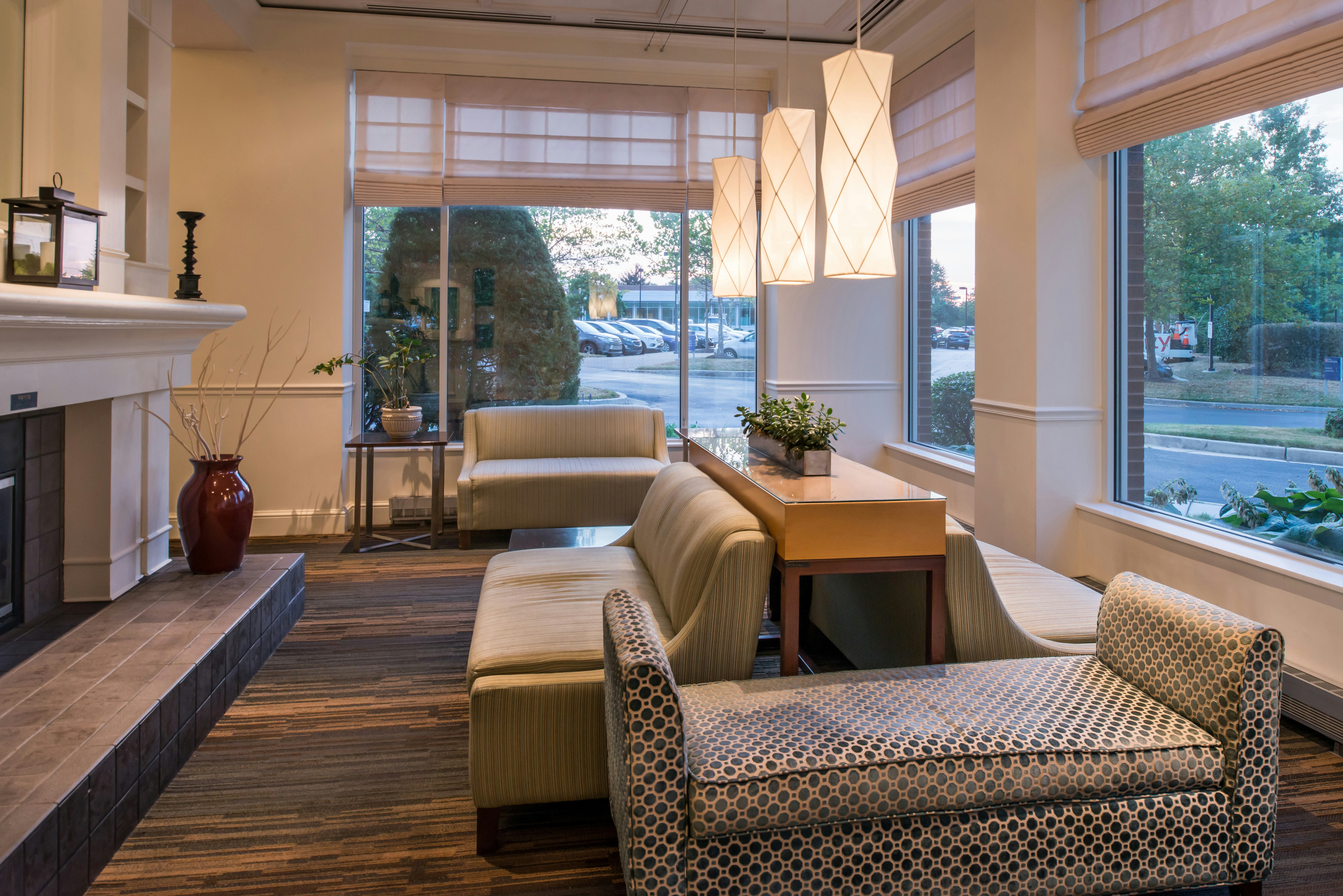 Hilton Garden Inn Baltimore/White Marsh 42/80