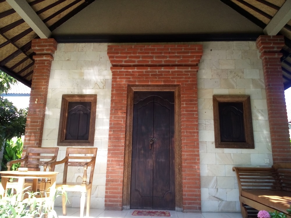 Suka Sari Cottages 2/71