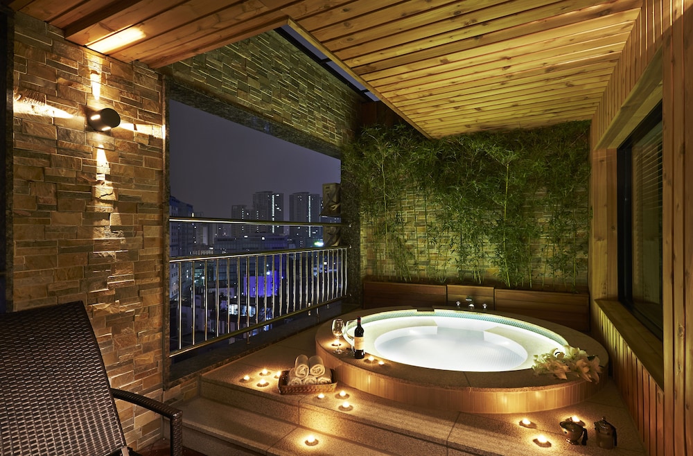 Hotel Boutique 9 30/55