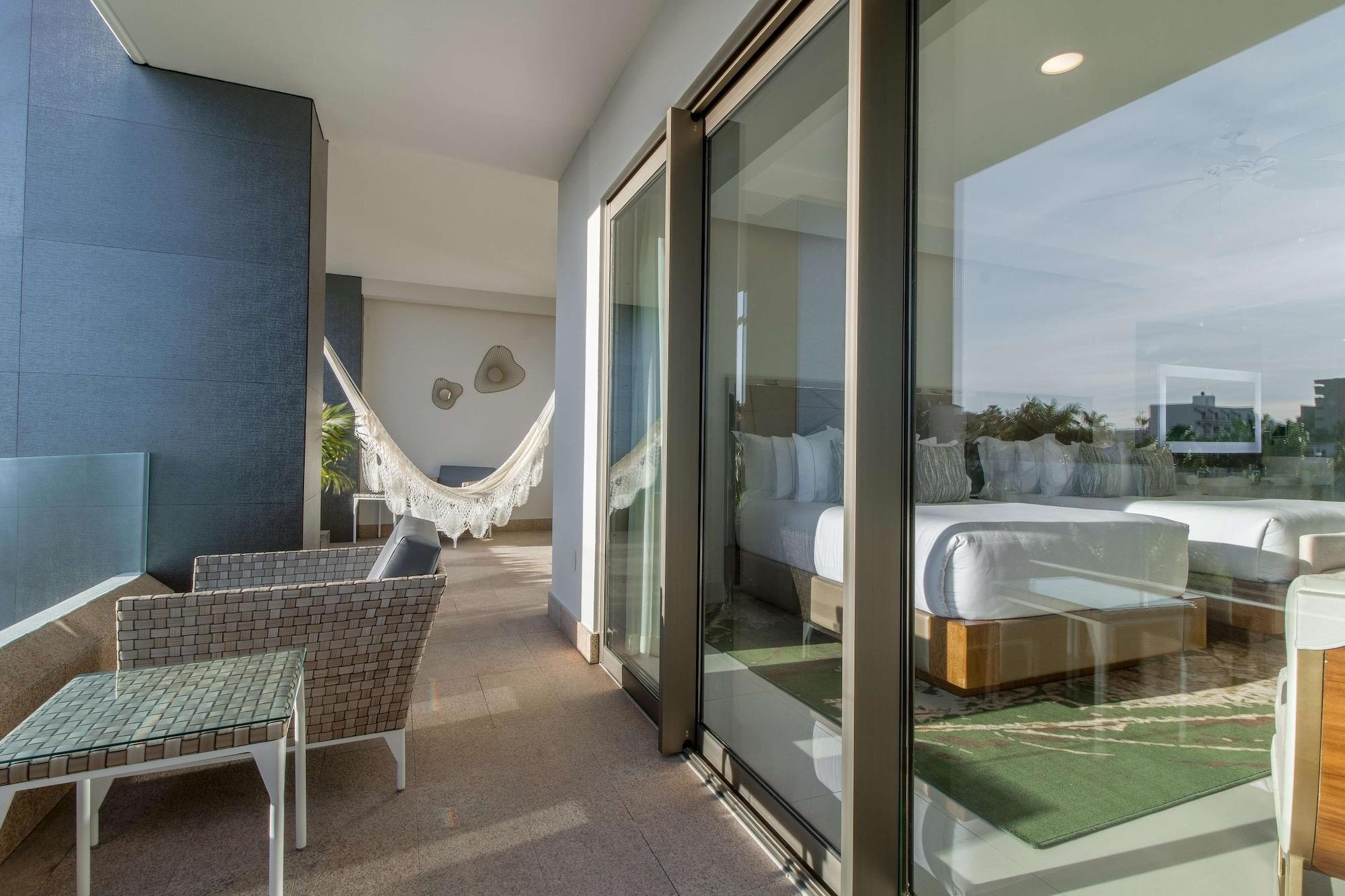 3 Bedrooms, Suite, Ocean Front, Garza Blanca Resort Spa Los Cabos 7/7