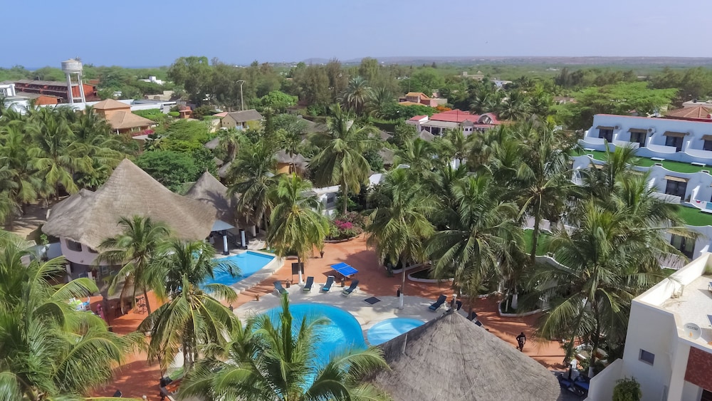 Africa Queen Hotel 60/70