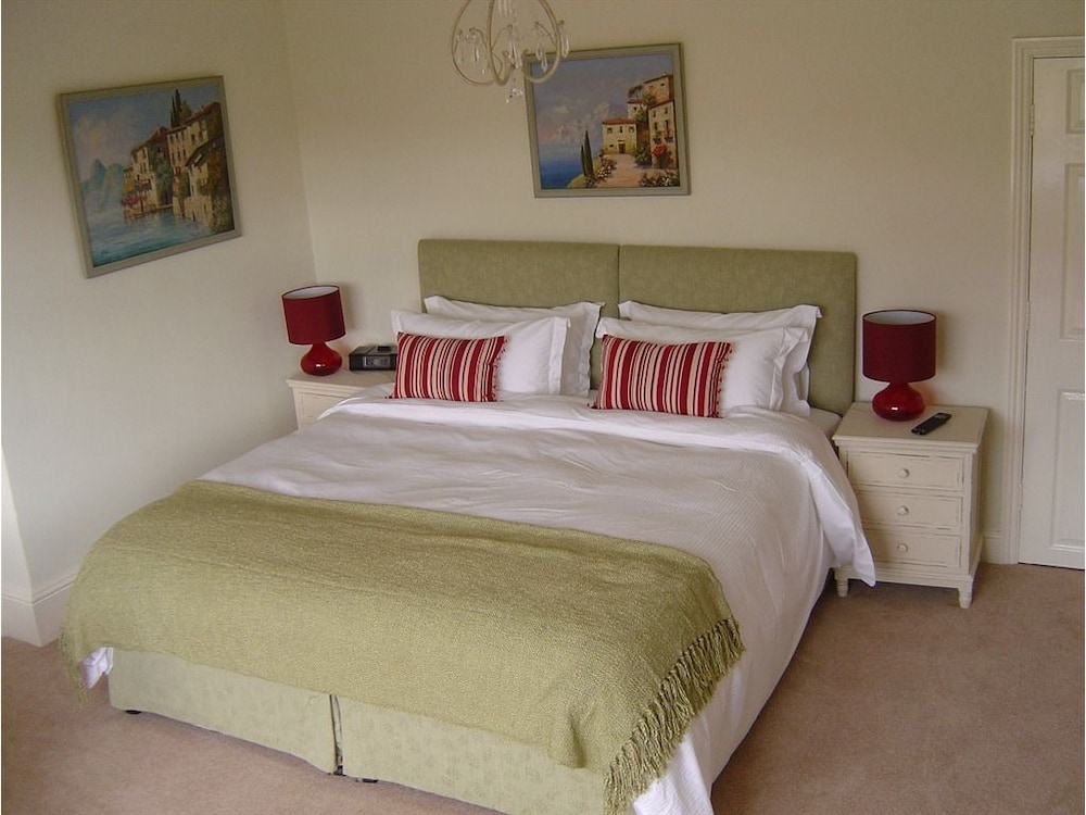 Edgcott House - Guest house 7/58