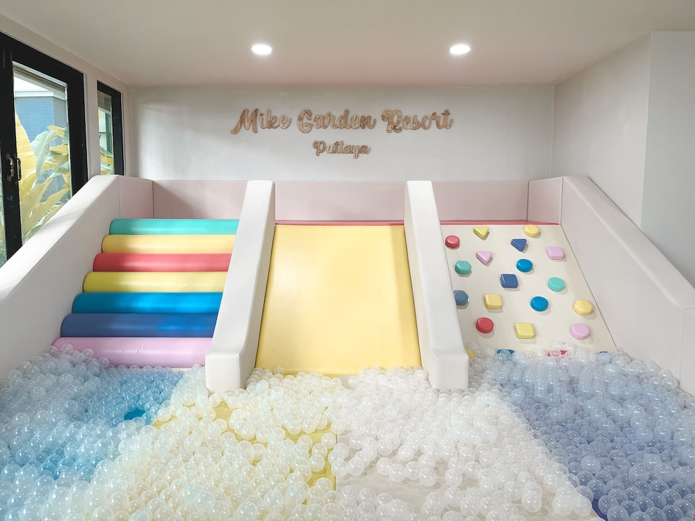 Mike Garden Resort Hotel 16/61