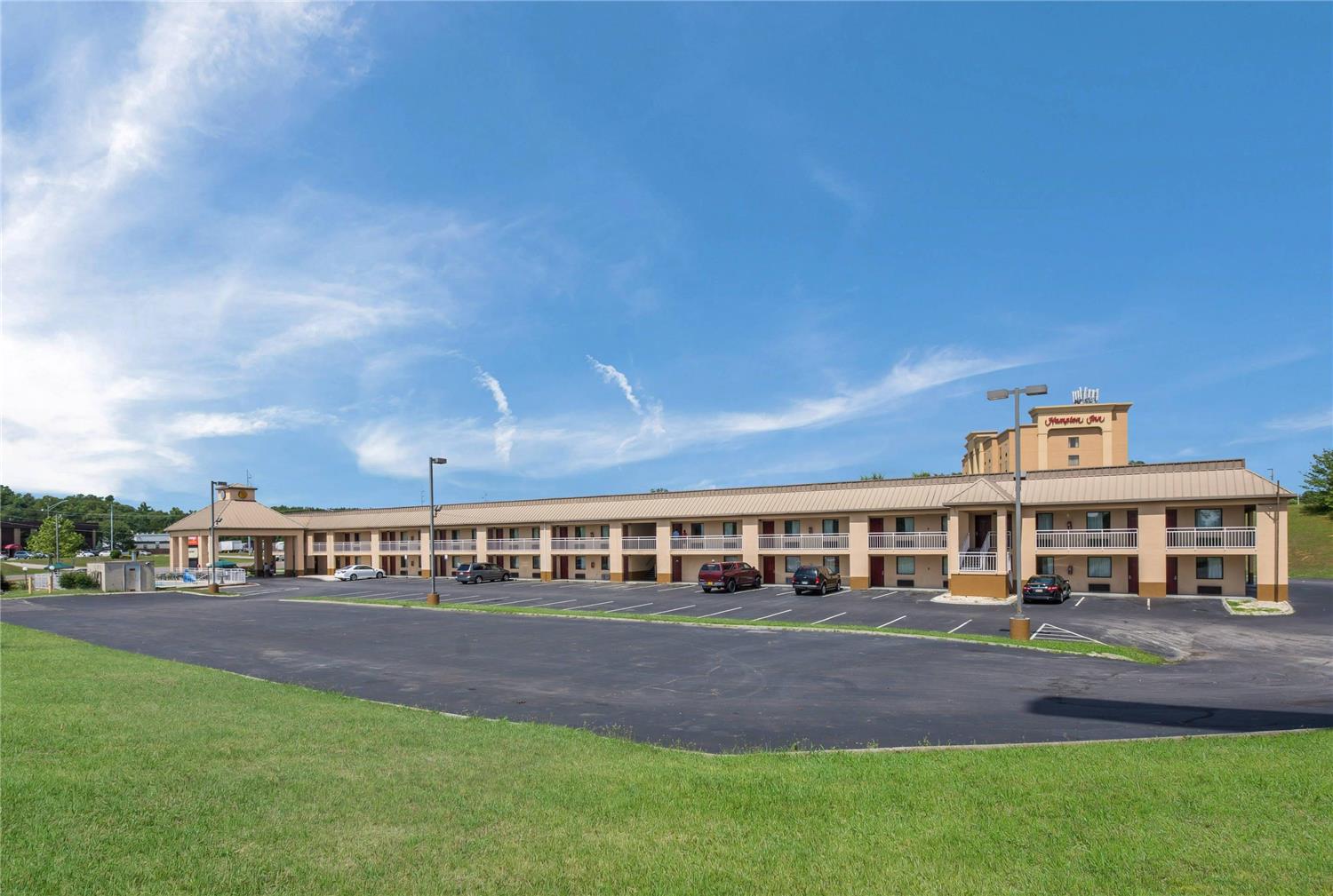 Econo Lodge Inn & Suites Knoxville East 25/25