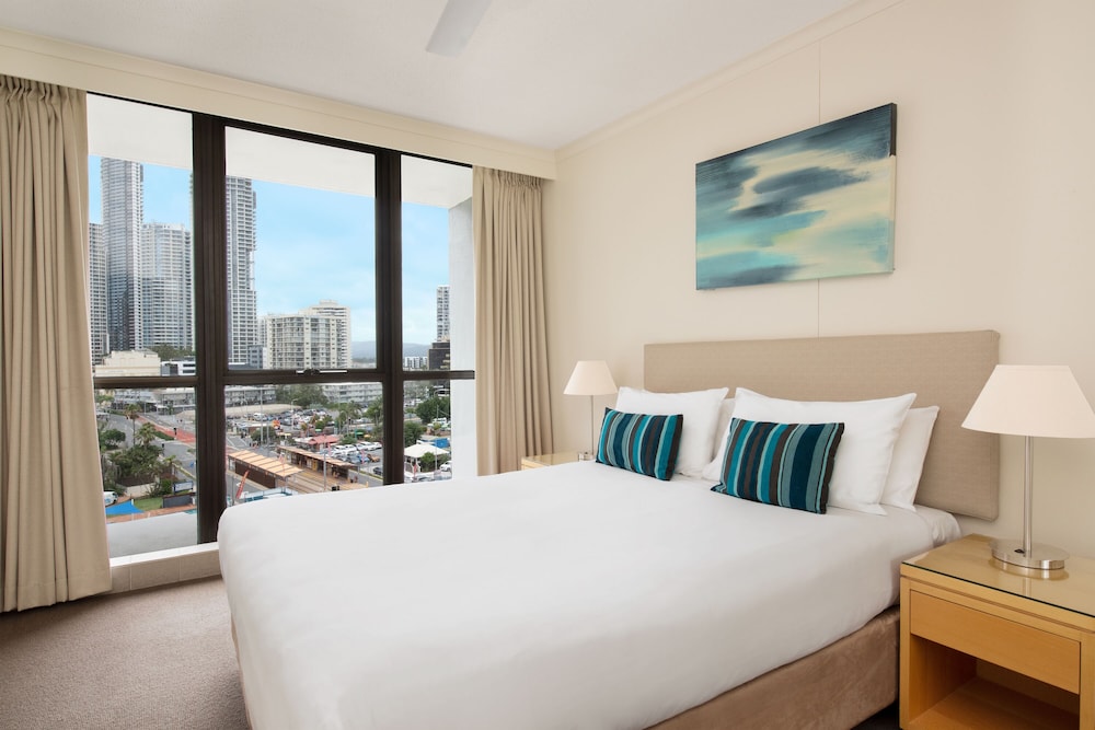 Breakfree Beachpoint Surfers Paradise 18/54