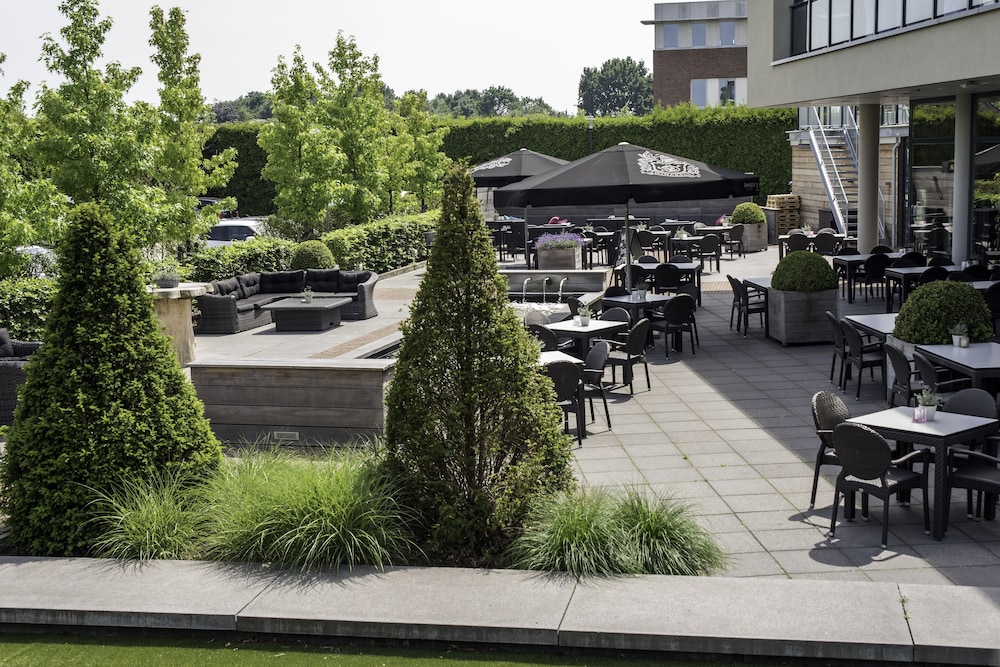 Van Der Valk Princeville 32/42