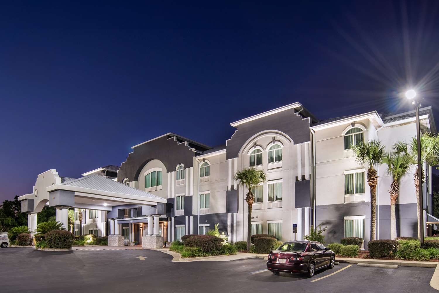 Best Western Plus Blue Angel Inn 12/14