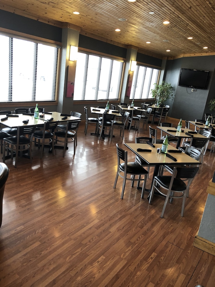 Ramada by Wyndham North Platte & Sandhills Convention Ctr 31/35