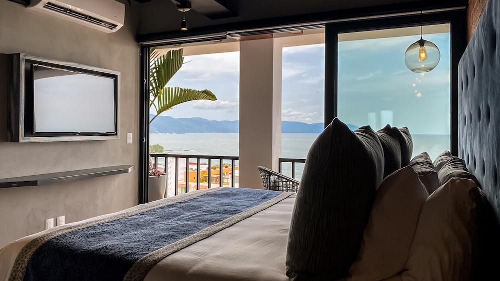 Pinnacle Resorts 179 - Adults Only 23/49
