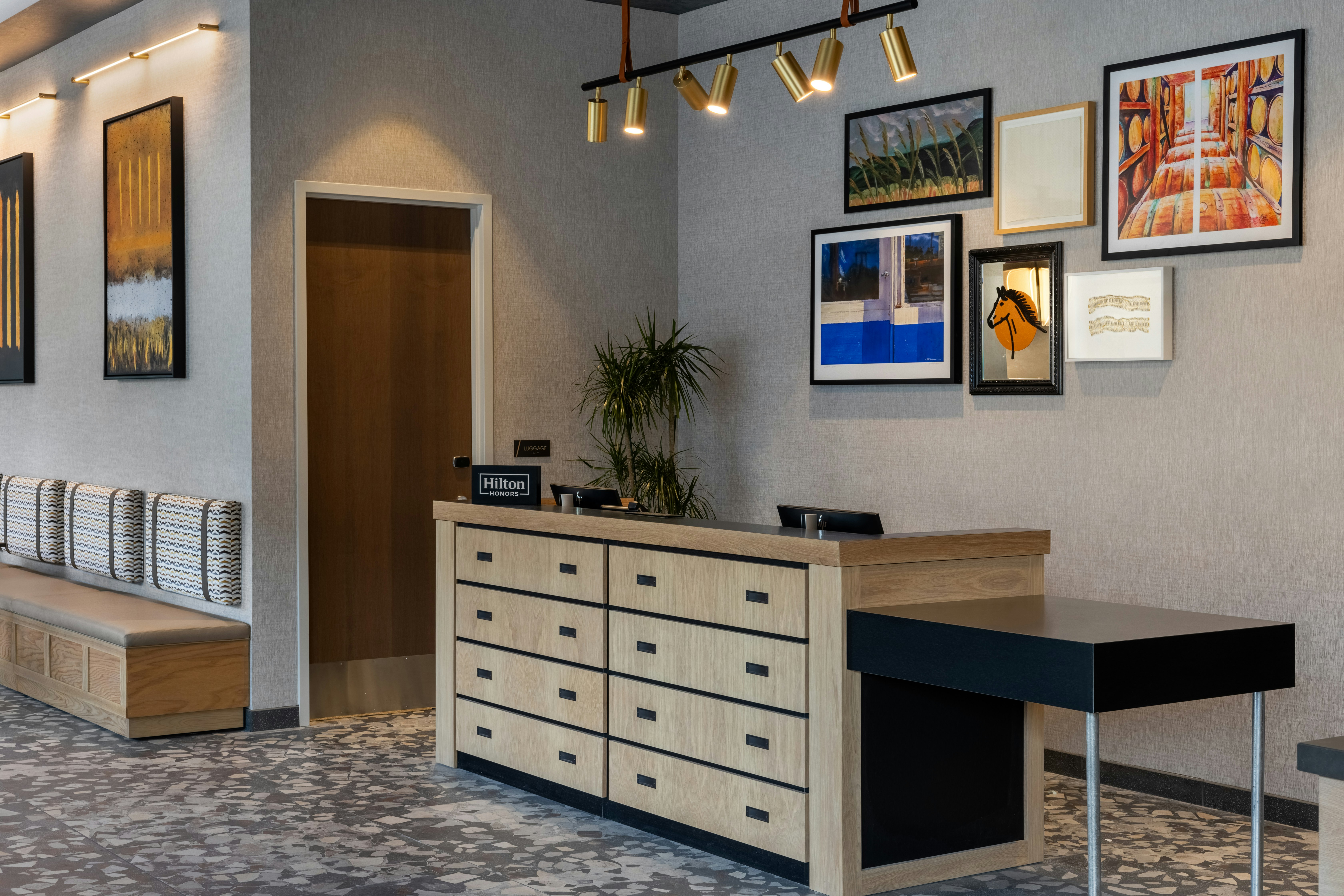 Tempo by Hilton Louisville Downtown NuLu 6/32