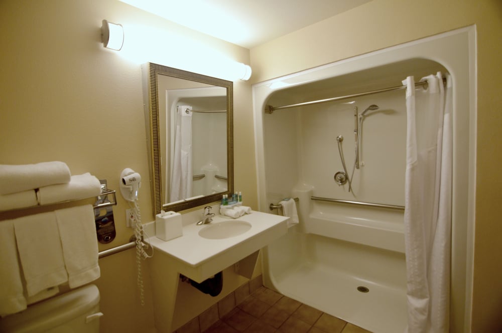 La Quinta Inn And Suites By Wyndham Springfield 24/46