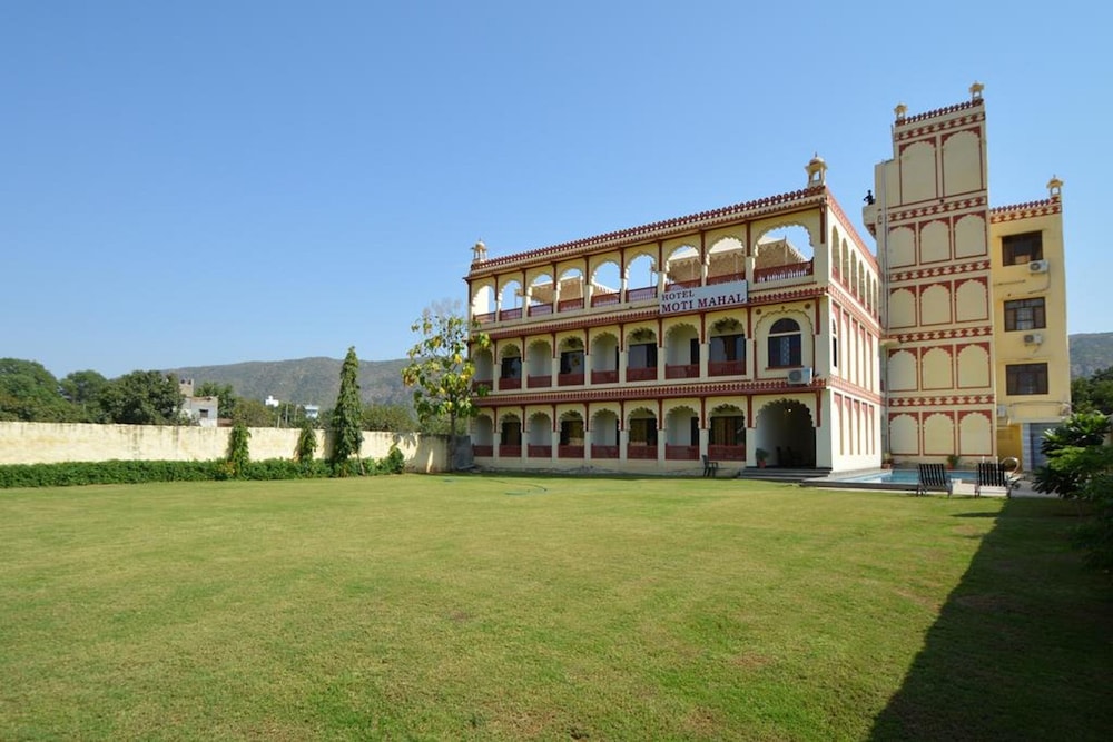 Moti Mahal - A Heritage Haveli 36/42