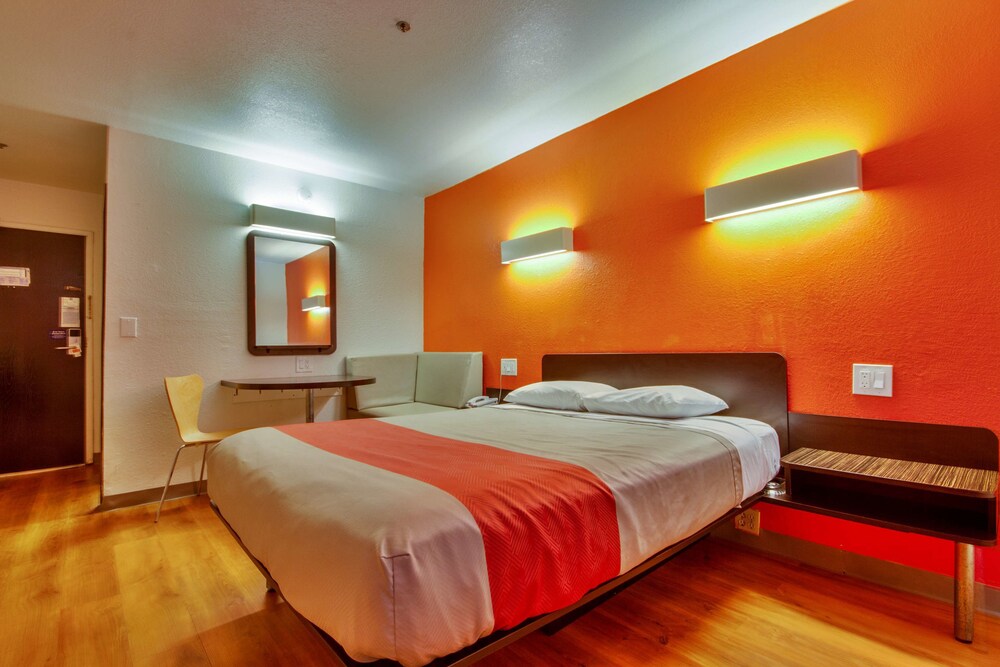 Motel6 Dallas, TX - Fair Park 32/54