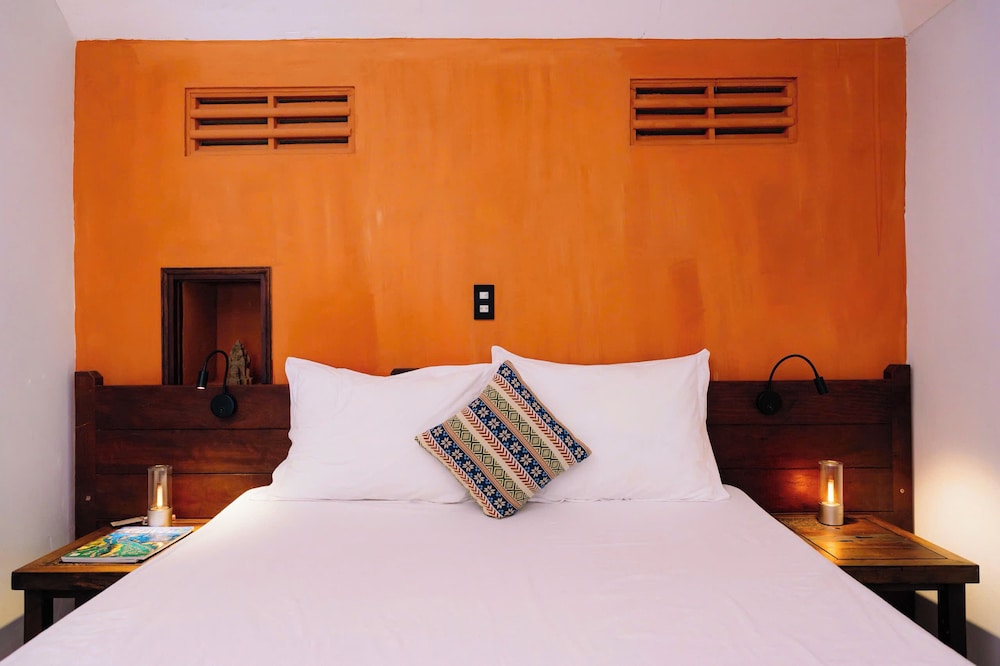 Whale Island Resort 25/68