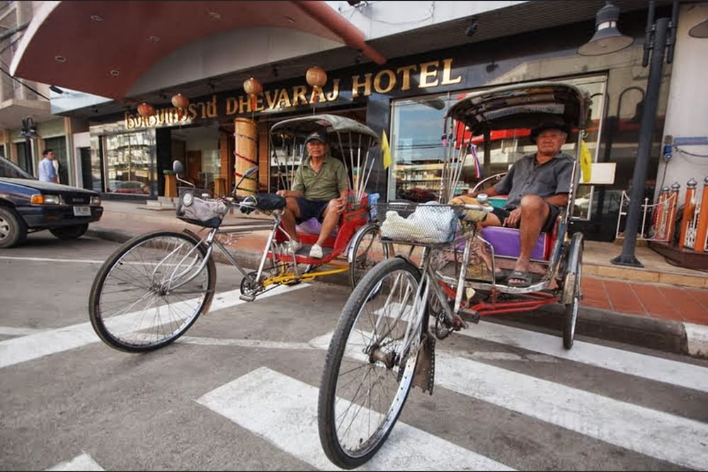 Dhevaraj Hotel 34/62