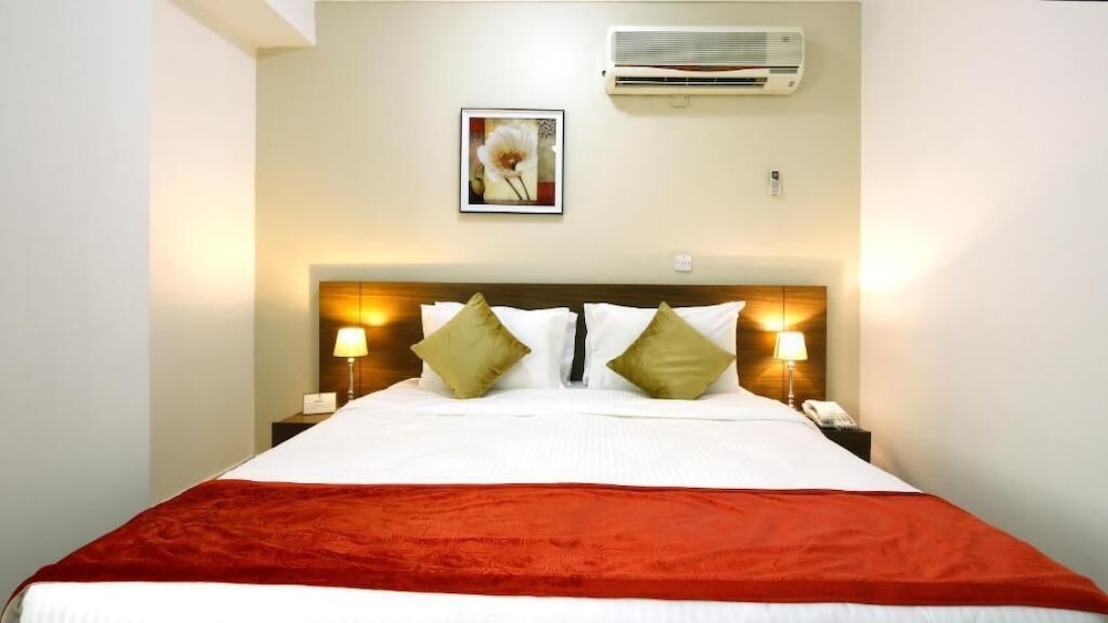 La Villa Inn Hotel Apartments 15/36
