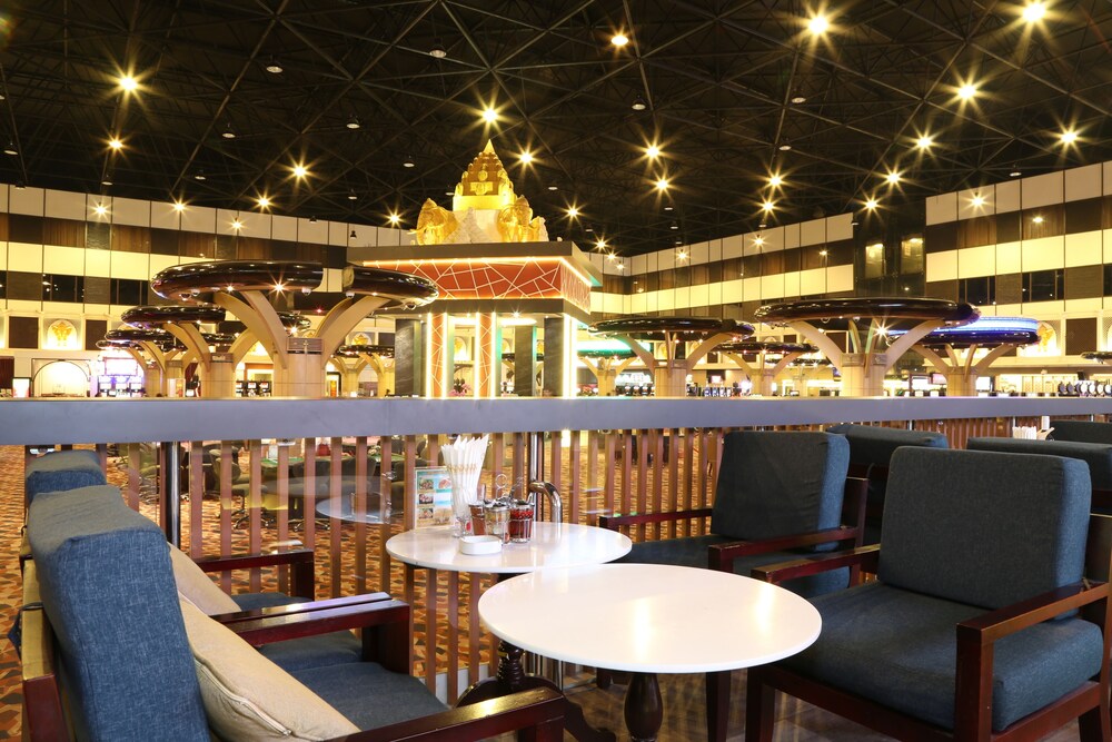Savan Resorts 50/69