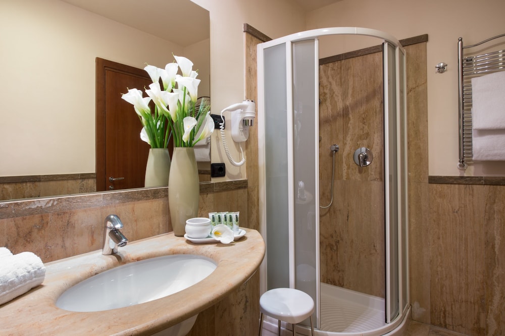Valle Di Assisi Hotel & Spa 62/64