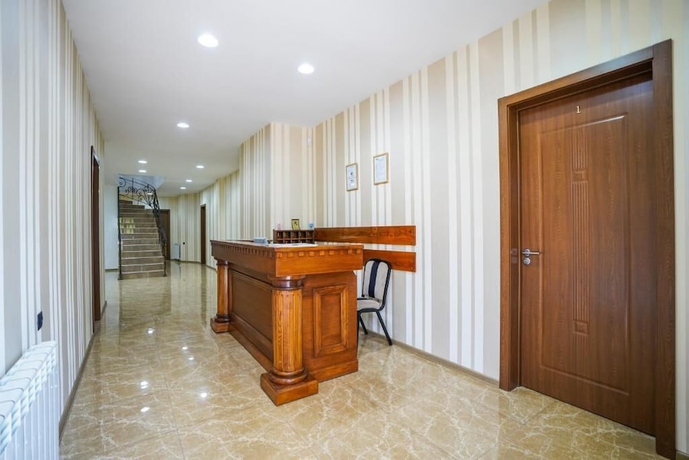 Natali Hotel 12/65