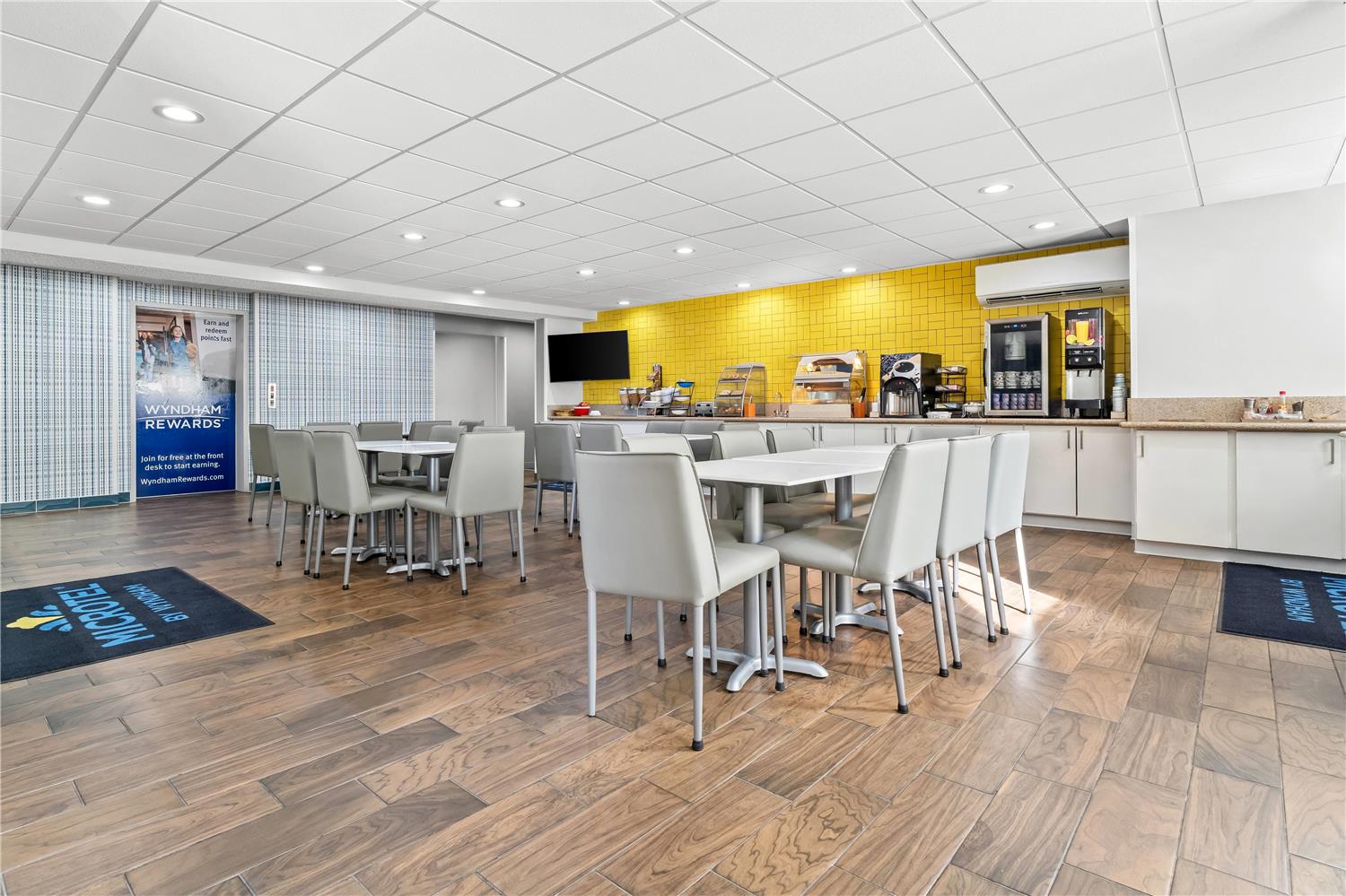 Microtel Inn & Suites by Wyndham Salisbury 4/11