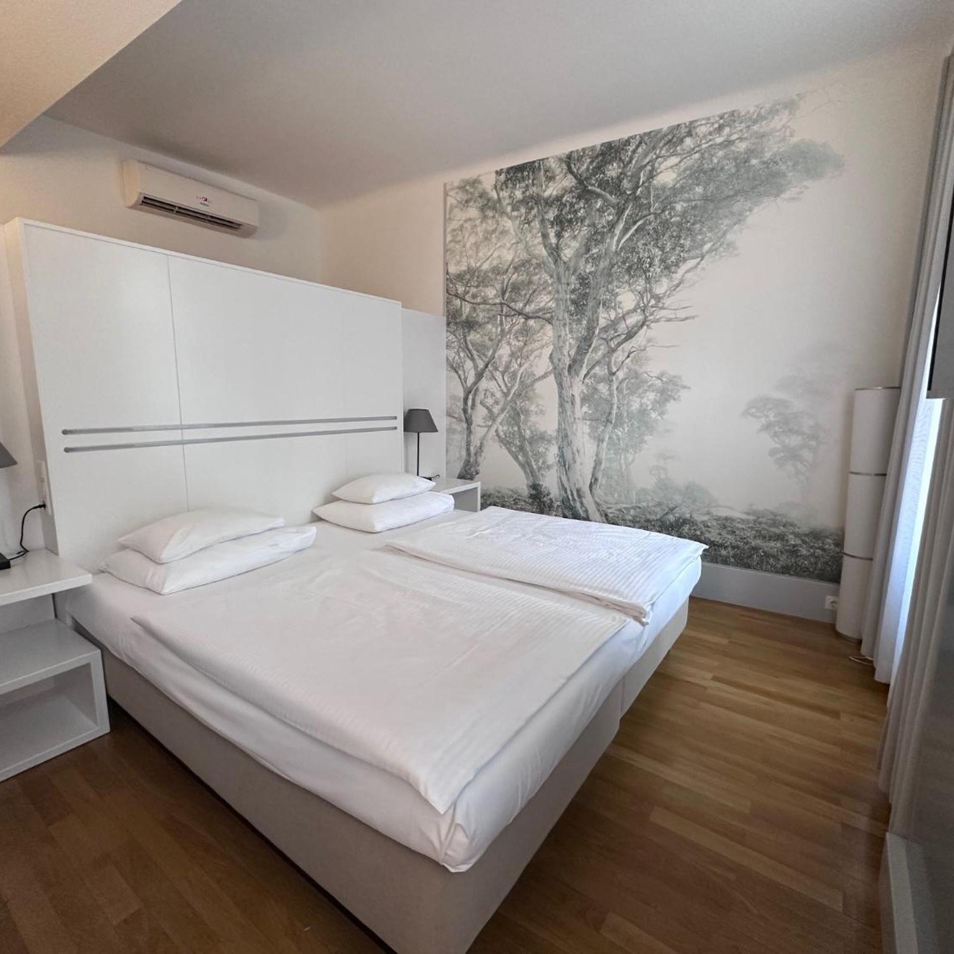 Family, Single Bed, Hotel Caroline 2/7