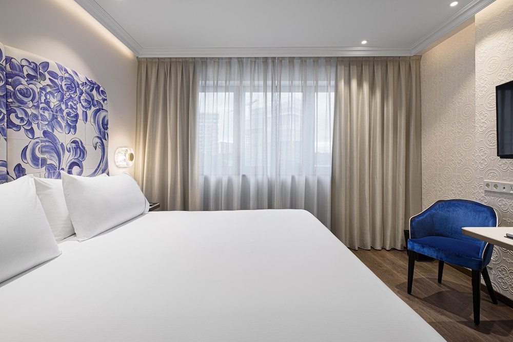 Eurostars Universal Lisboa 13/70