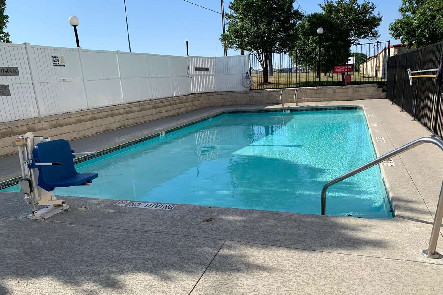 Country Inn & Suites by Radisson, Austin North (Pflugerville), TX 32/45