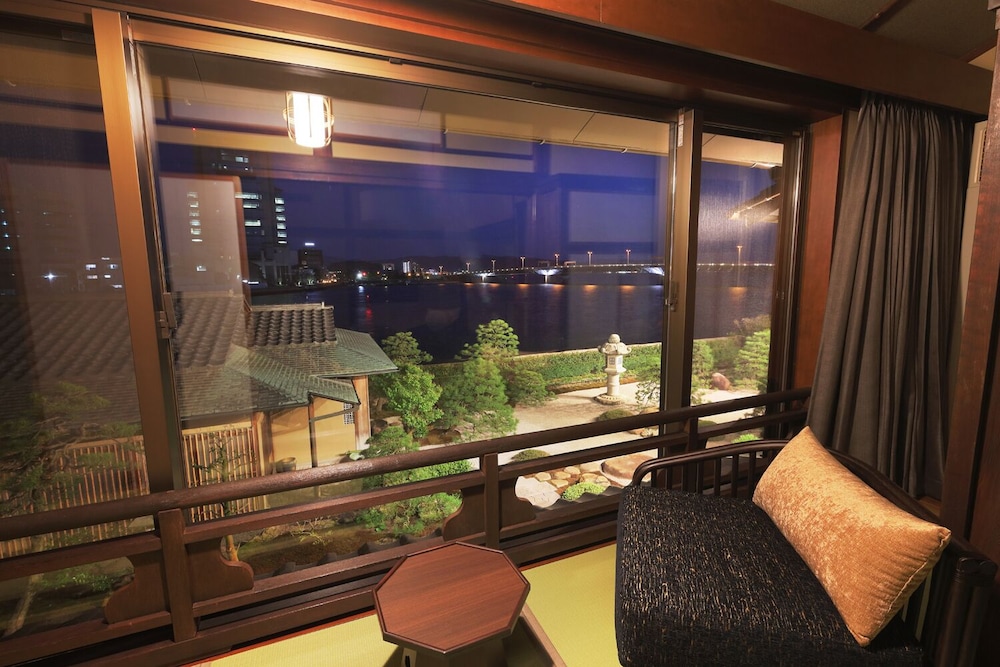 Minamikan 17/33