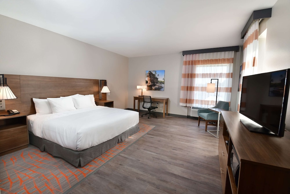 La Quinta Inn & Suites by Wyndham Wisconsin Dells 18/41
