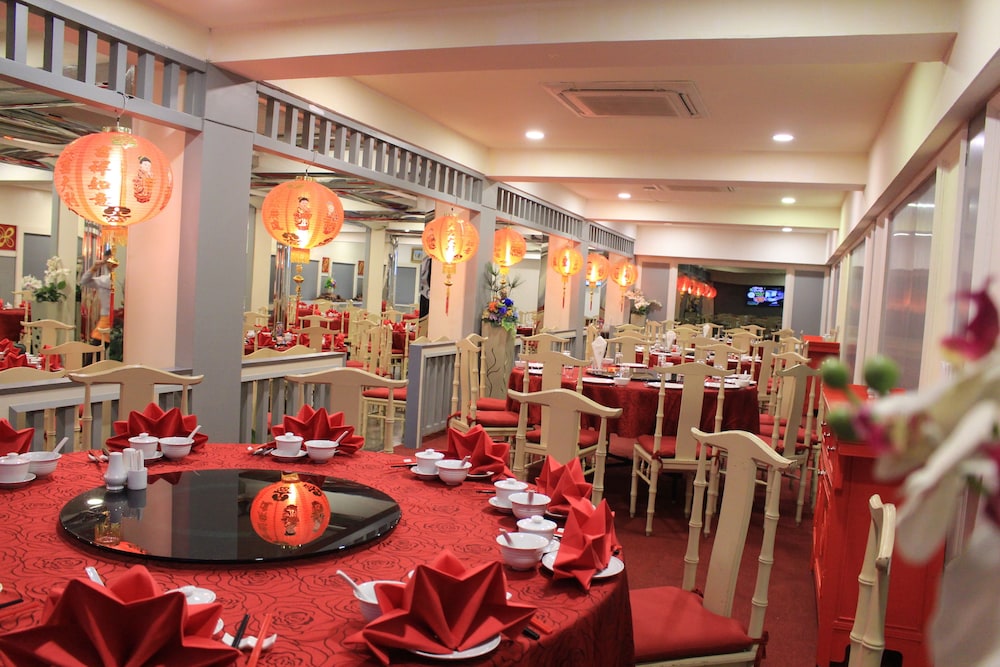 Vwish Hotel 66/80