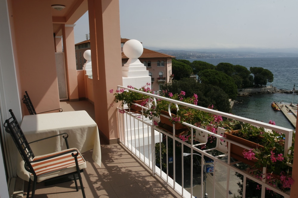 Hotel Mozart 6/51