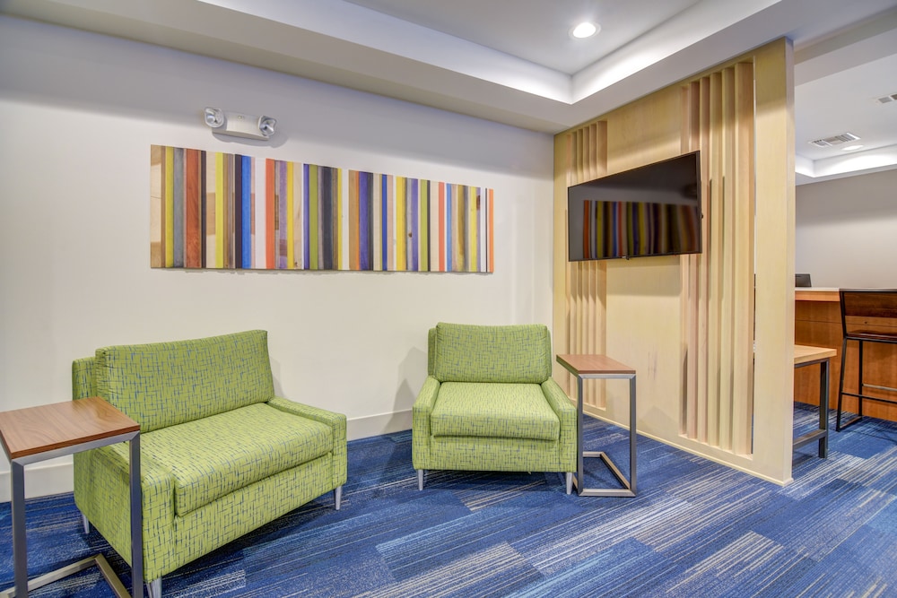 Holiday Inn Express Hotel And Suites Foley 51/75