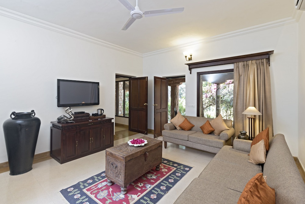 THE MANAVAR RESORT AND CAMP 18/50