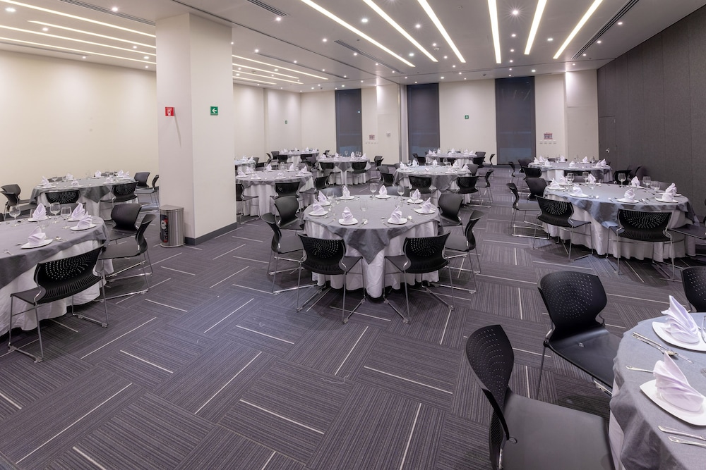Ramada Encore by Wyndham Guadalajara Aeropuerto 39/48