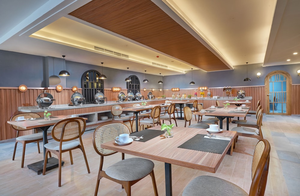 Aston Inn Jemursari Surabaya 26/36