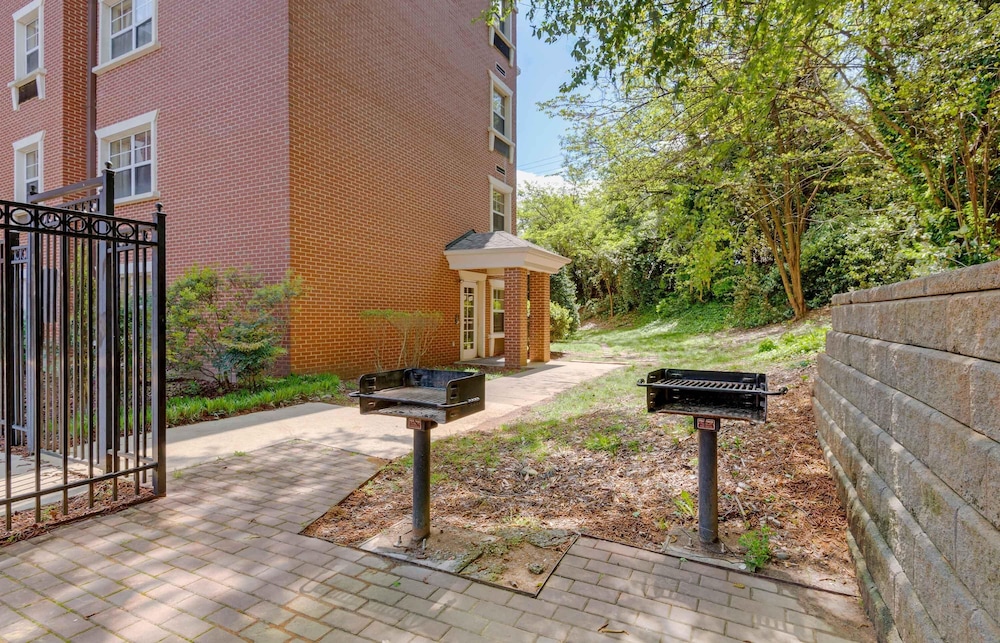 Extended Stay America - Greensboro - Airport 52/59