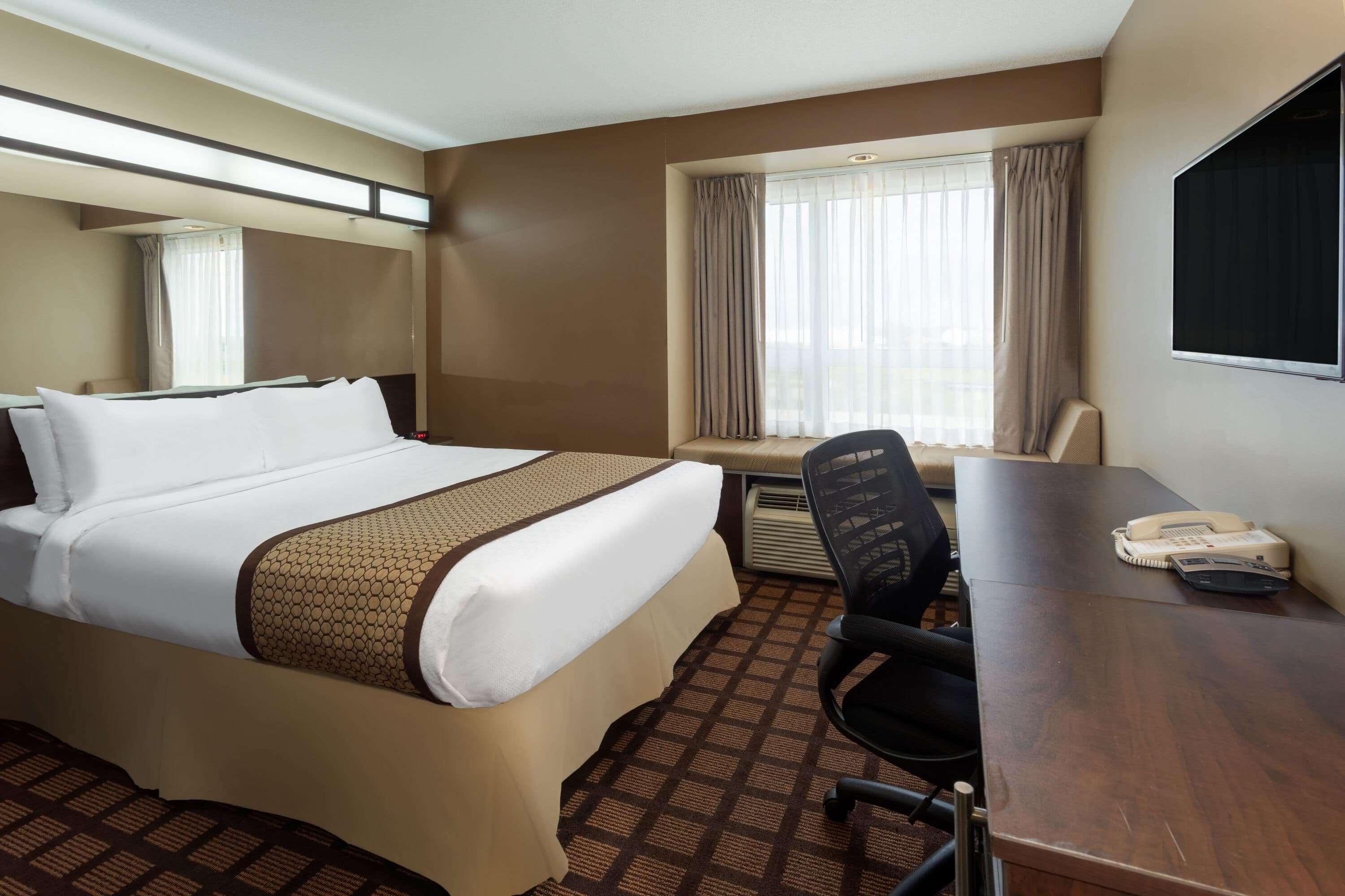 Efficiency, Queen Bed، Microtel Inn Suites By Wyndham Timmins 5/10