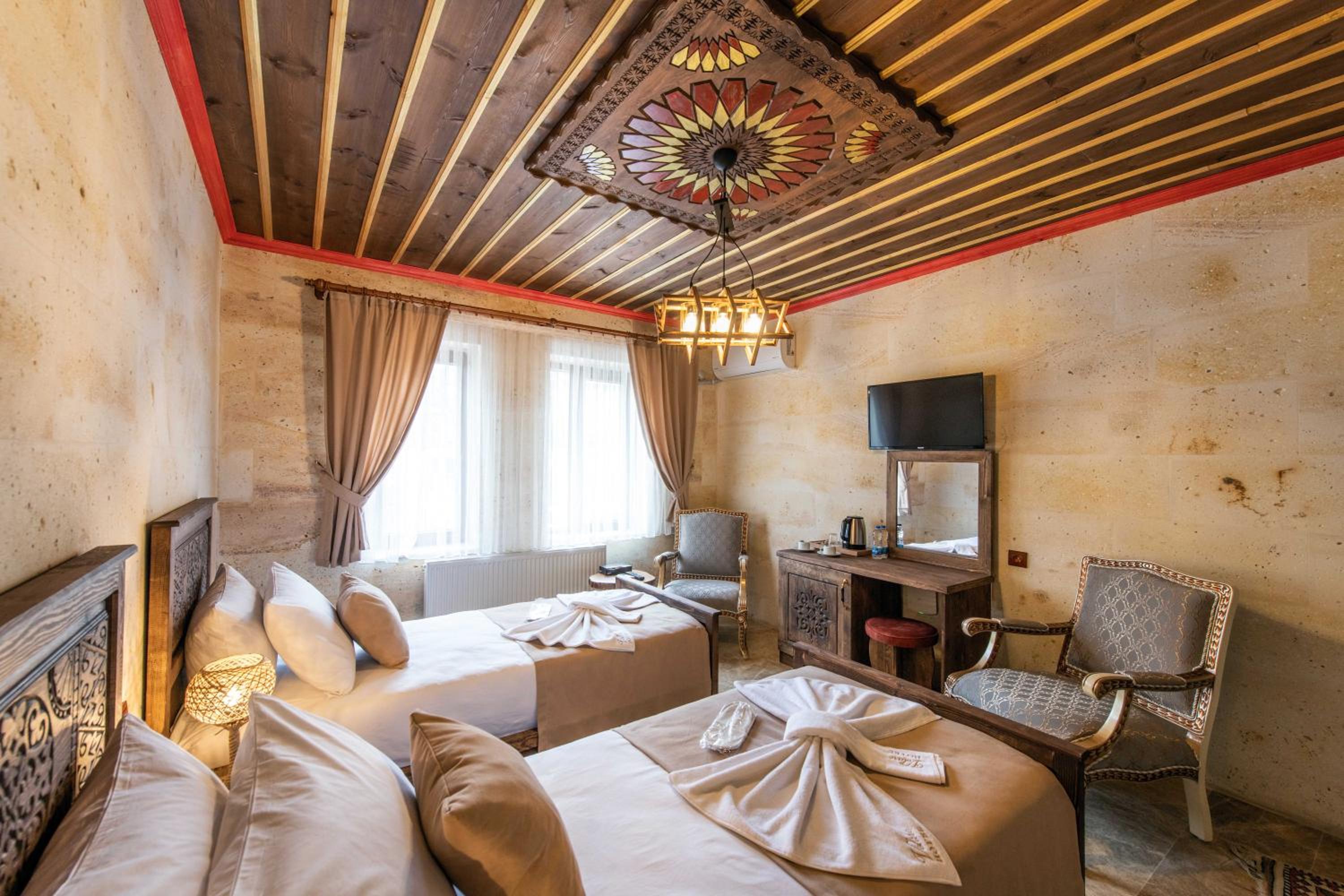 Budget, Twin Beds