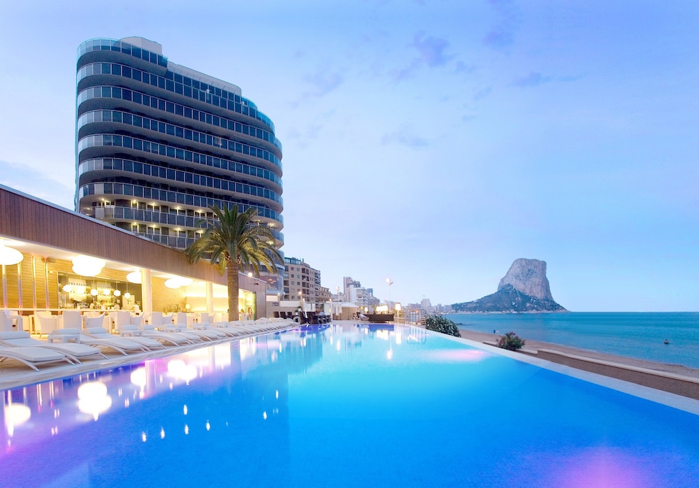 Apartamentos del Mar 26/28
