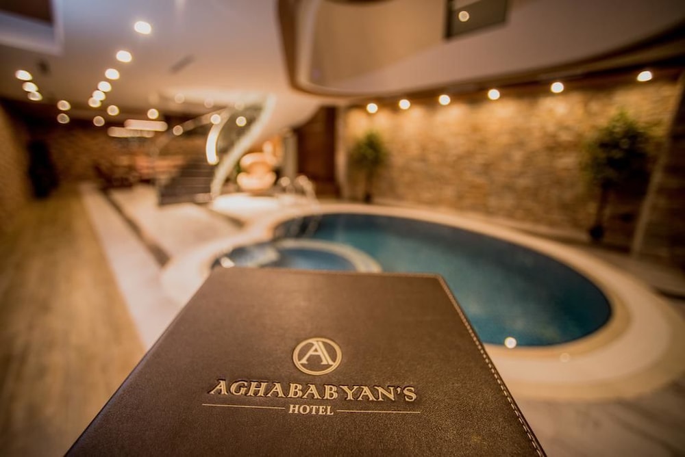 Aghababyan S Hotel 48/77