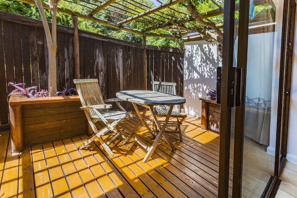 Sandals Guest House 20/28