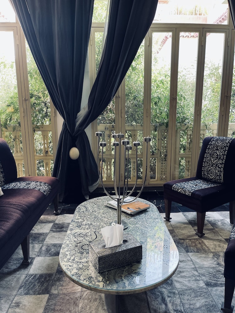 Riad 144 24/50