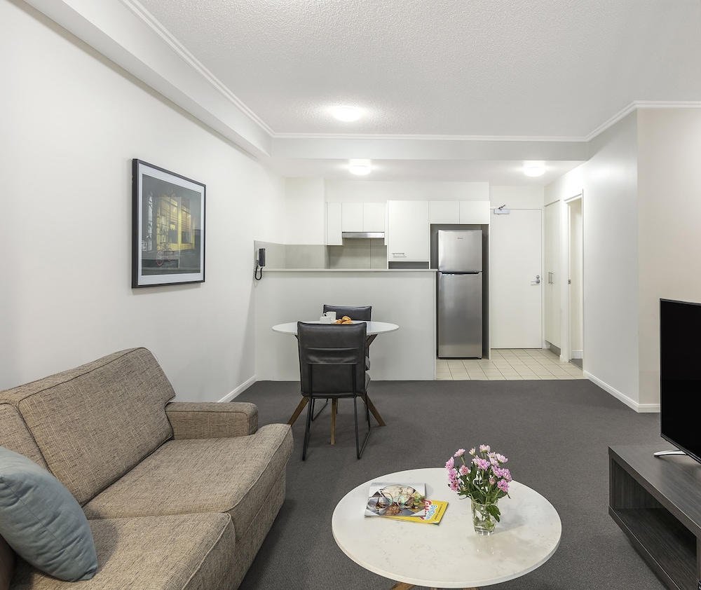 Oaks Brisbane On Margaret Suites 43/64
