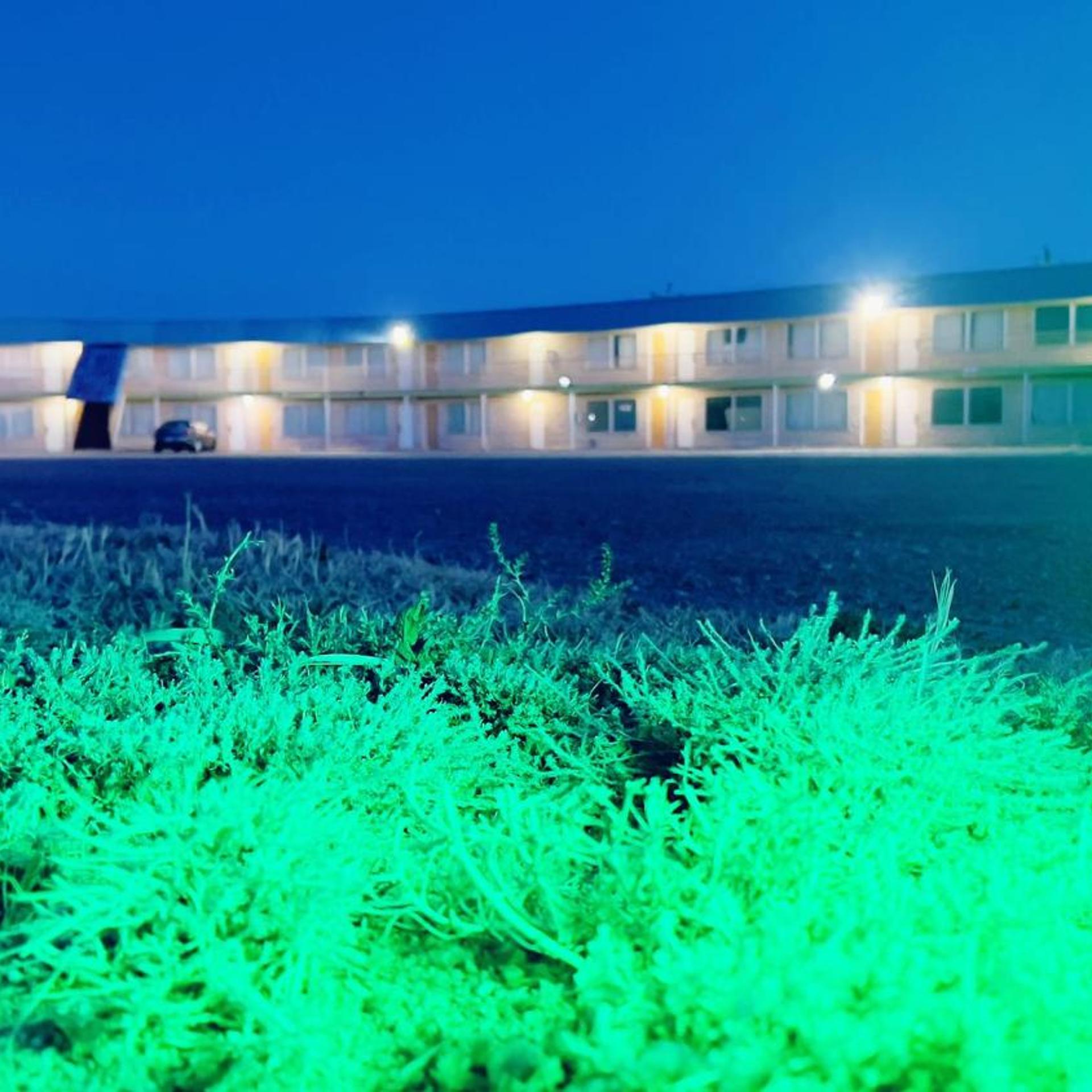 TRAVELERS LODGE EADS COLORADO 1/50