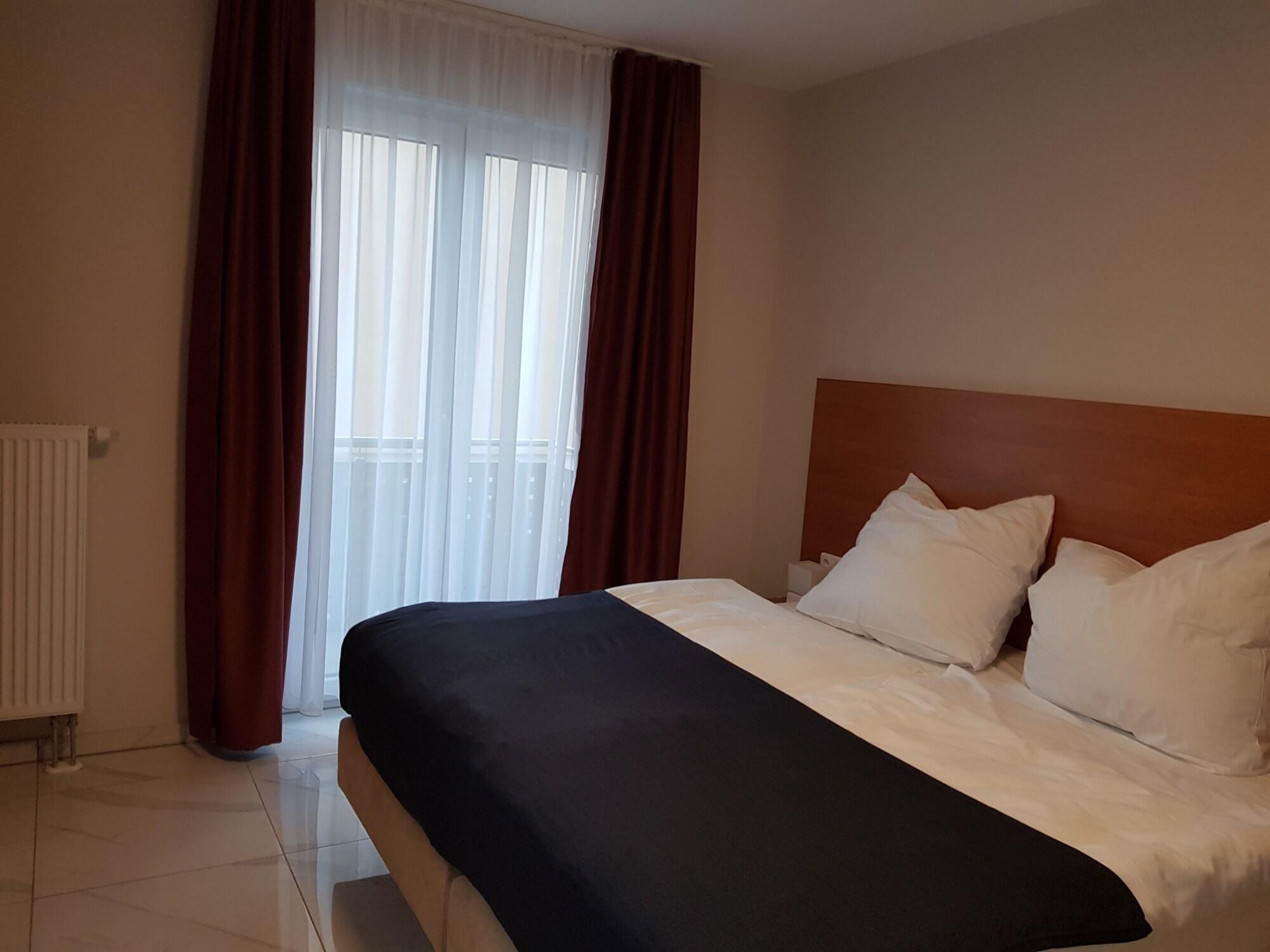 Hotel Emiliana am Bahnhof 5/17