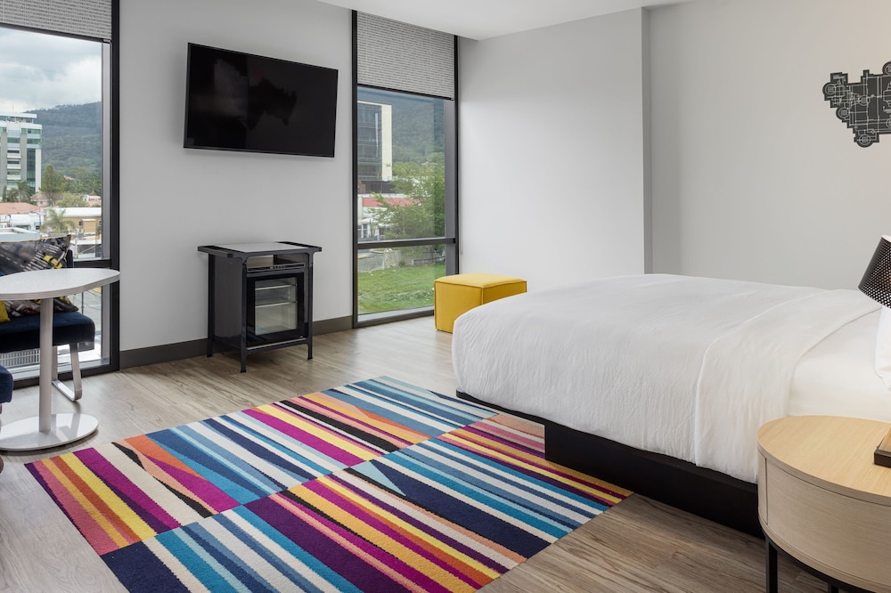 Aloft San Pedro Sula 12/50